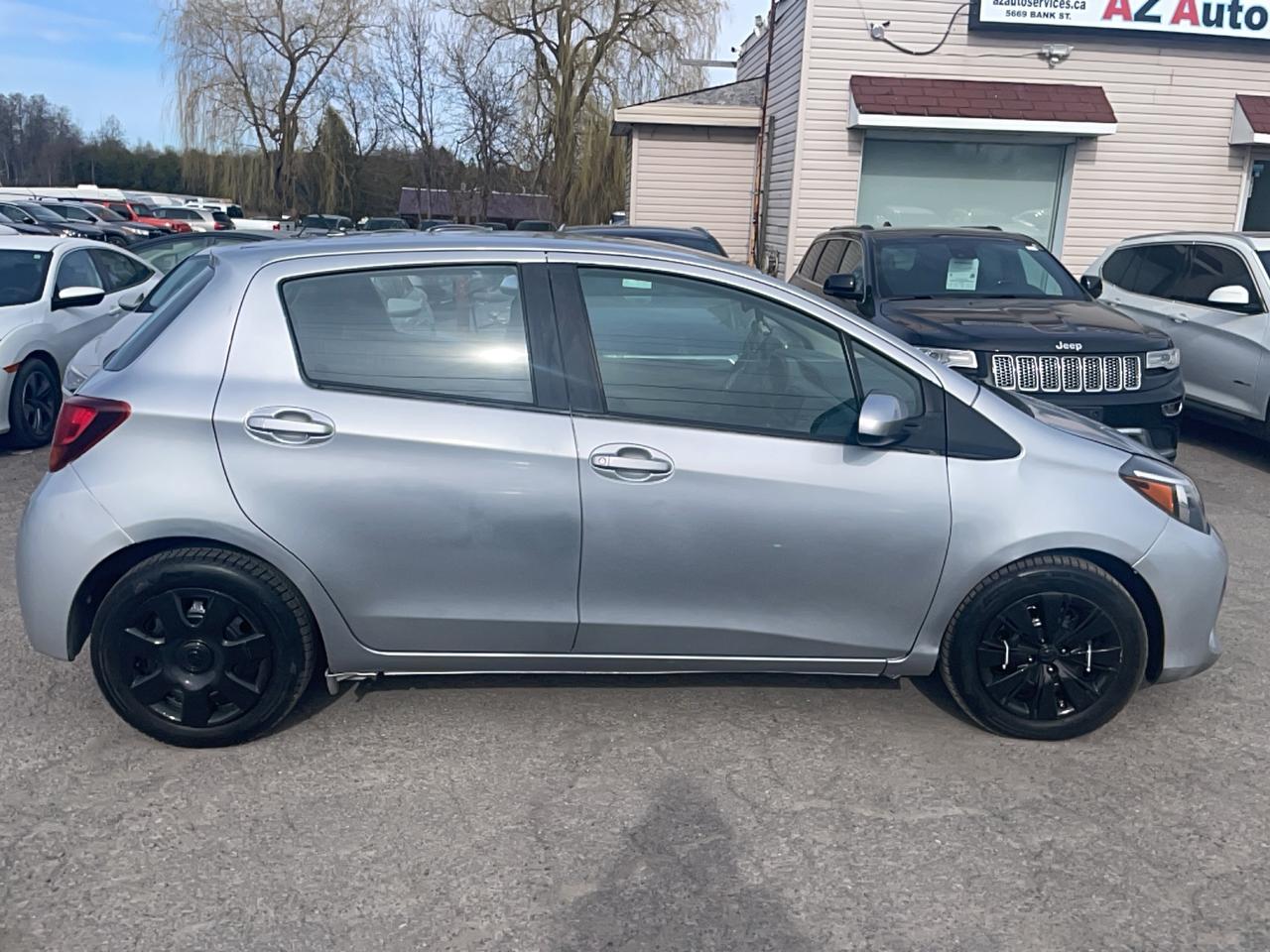 2017 Toyota Yaris LE Photo