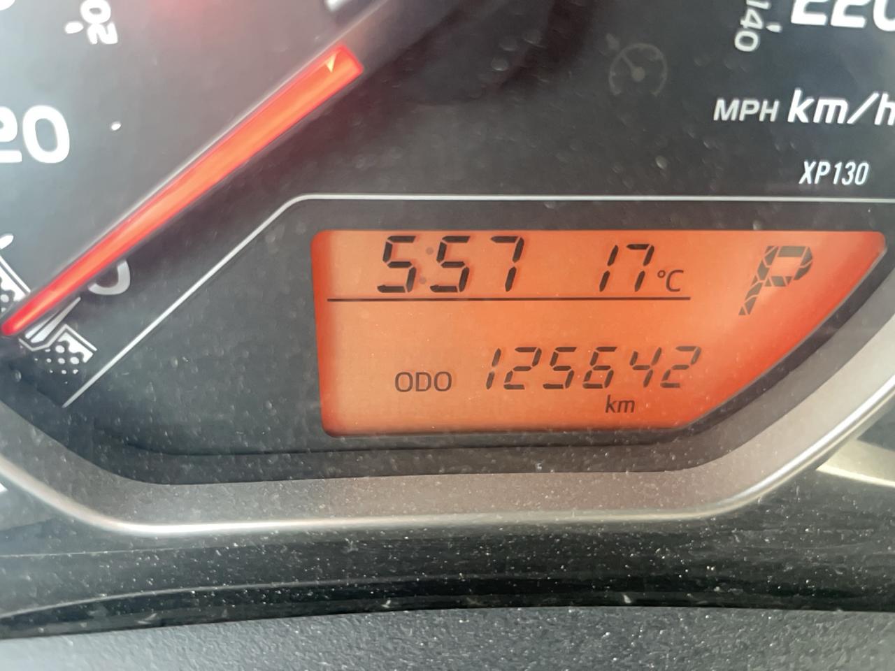 2017 Toyota Yaris LE Photo