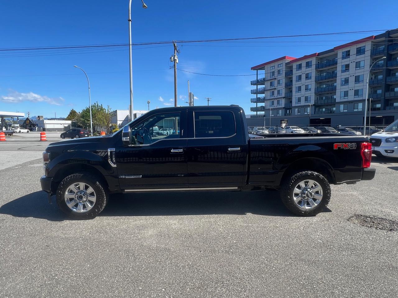 2022 Ford SUPER DUTY F-350 SRW Platinum Photo24