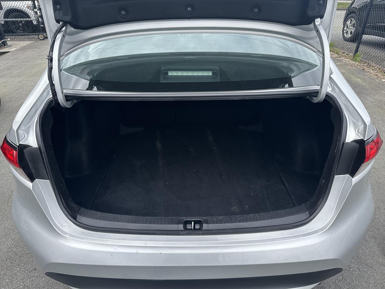 2022 Toyota Corolla L Photo