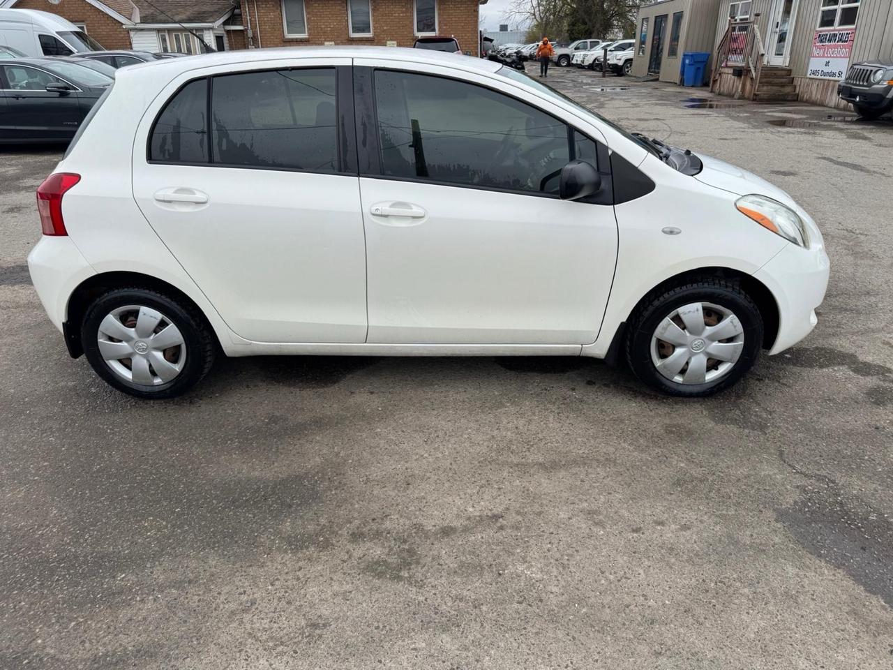 2007 Toyota Yaris LE, HATCH, MANUAL, ONLY 164KMS, ALBERTA CAR, CLEAN Photo
