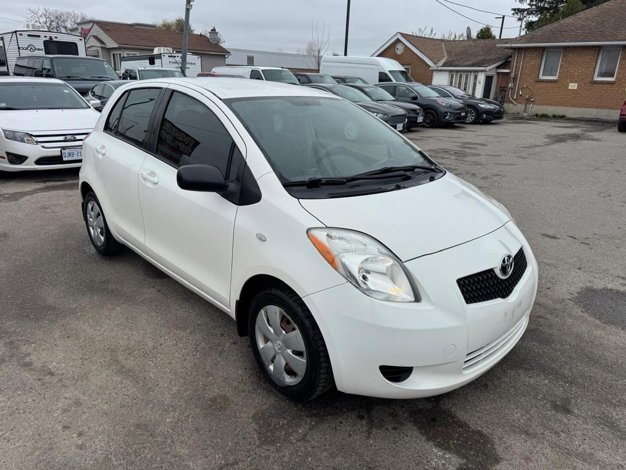 2007 Toyota Yaris LE, HATCH, MANUAL, ONLY 164KMS, ALBERTA CAR, CLEAN Photo