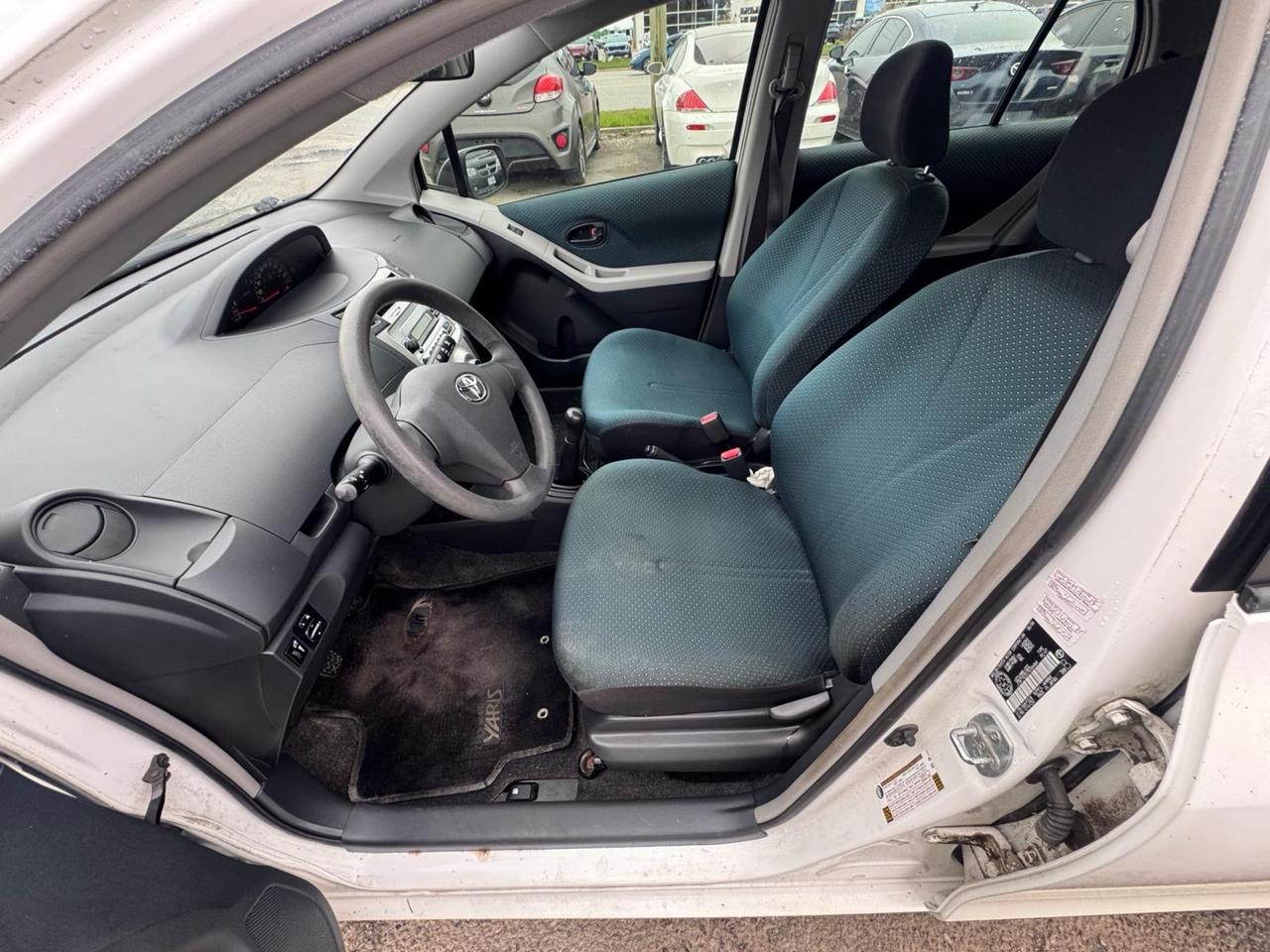 2007 Toyota Yaris LE, HATCH, MANUAL, ONLY 164KMS, ALBERTA CAR, CLEAN Photo