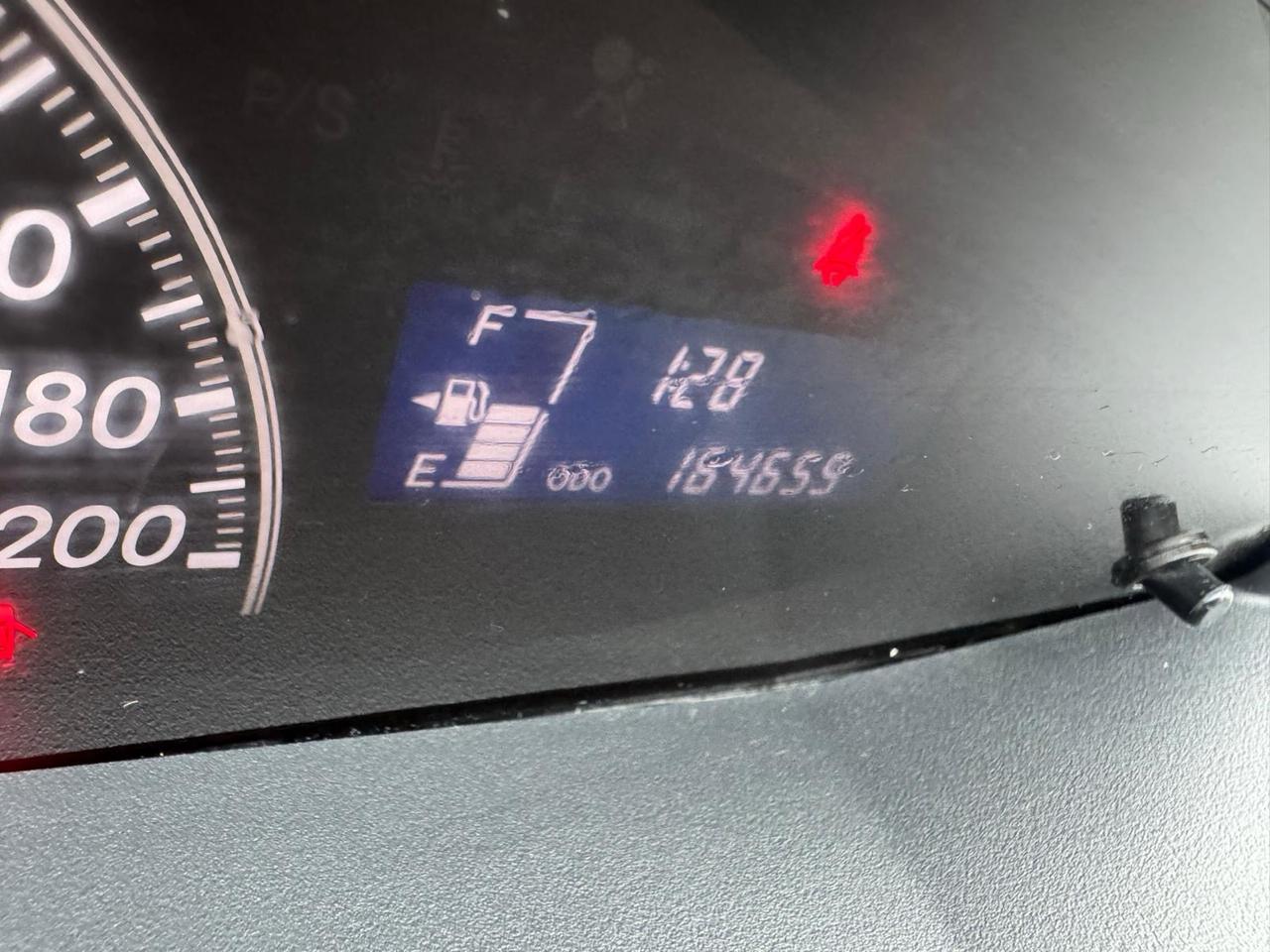 2007 Toyota Yaris LE, HATCH, MANUAL, ONLY 164KMS, ALBERTA CAR, CLEAN Photo