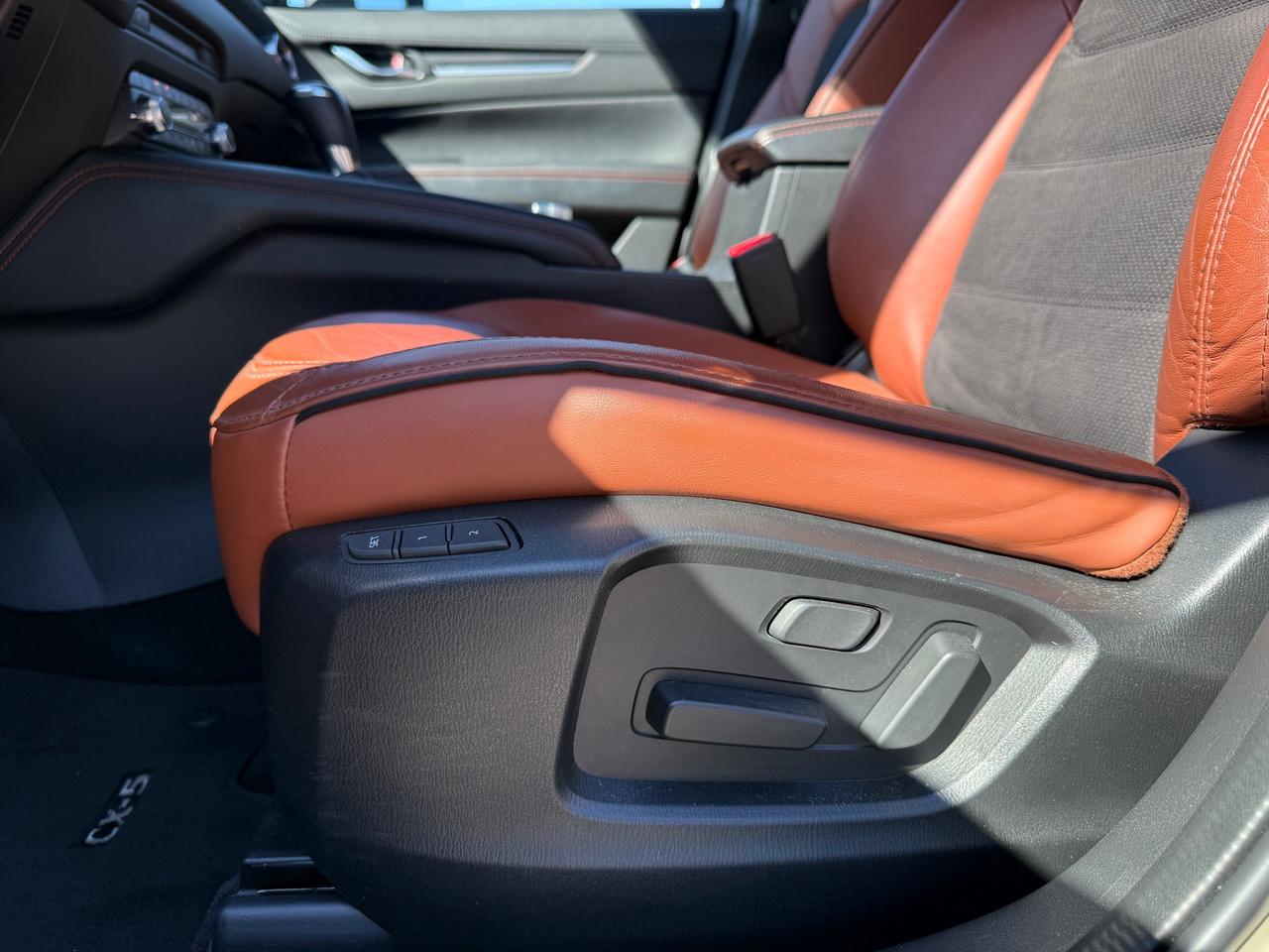 2024 Mazda CX-5 Suna NAV! Sunroof! Leather! Photo