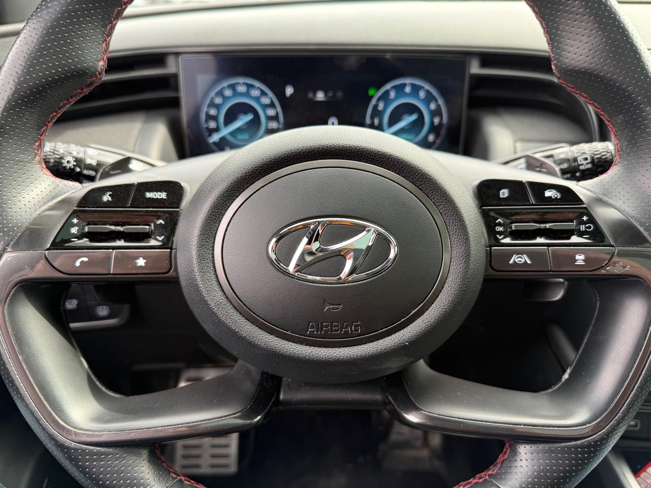 2024 Hyundai Tucson Hybrid Luxury NAV! Pano Roof! Adaptive Cruise! Photo