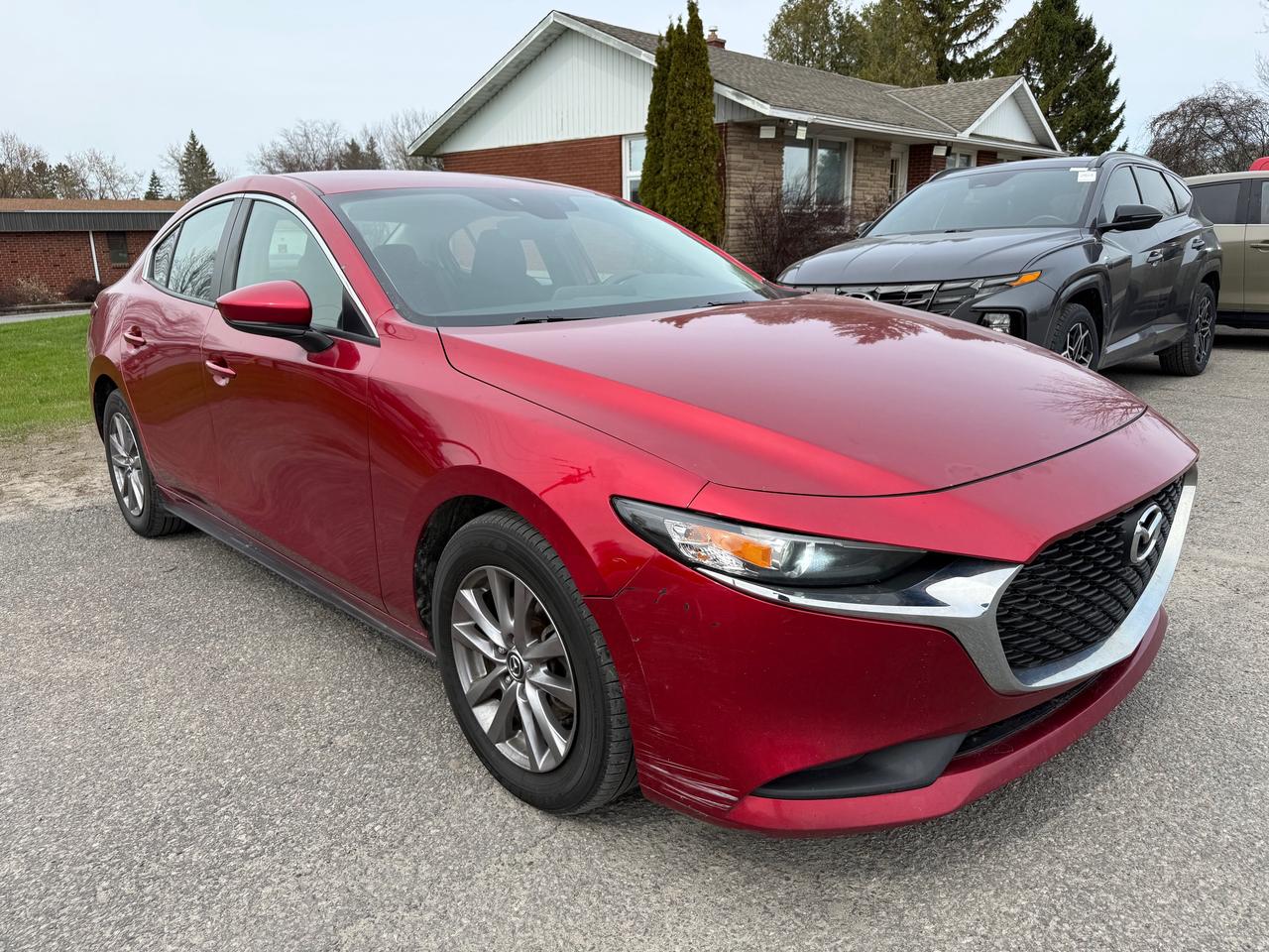 2019 Mazda MAZDA3 GX 6-Speed Manual ! Heated Seats! Photo