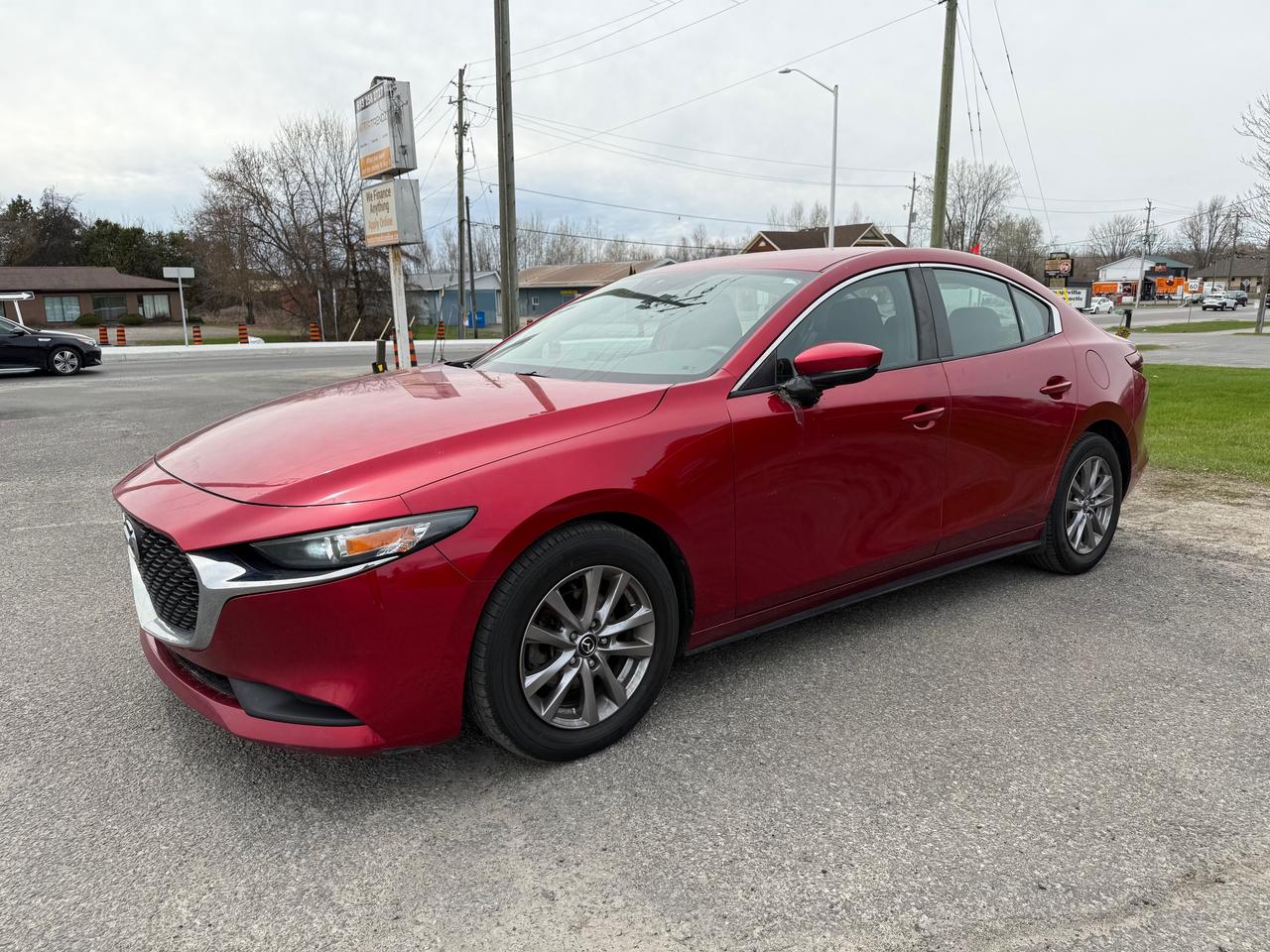 2019 Mazda MAZDA3 GX 6-Speed Manual ! Heated Seats! Photo4