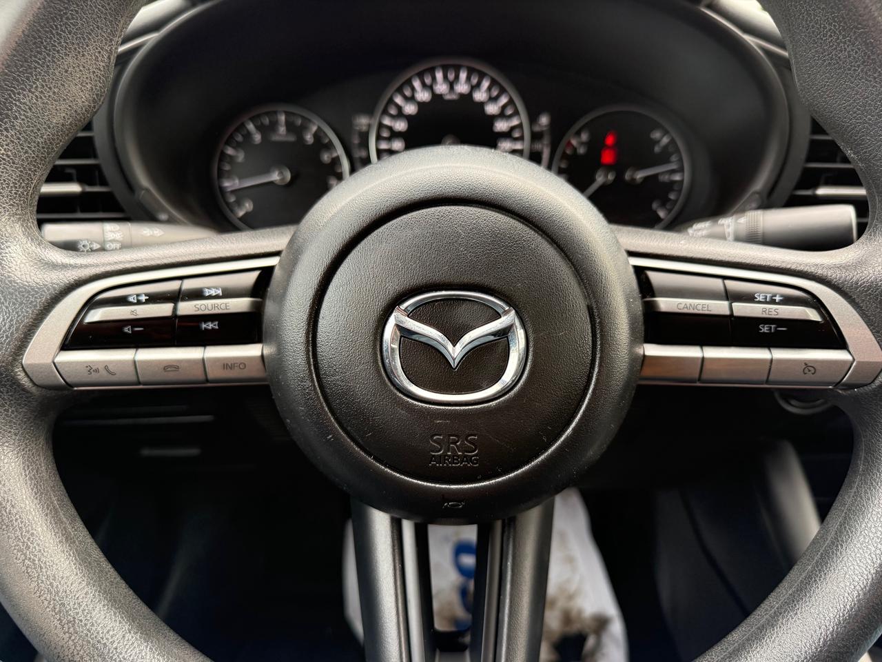 2019 Mazda MAZDA3 GX 6-Speed Manual ! Heated Seats! Photo