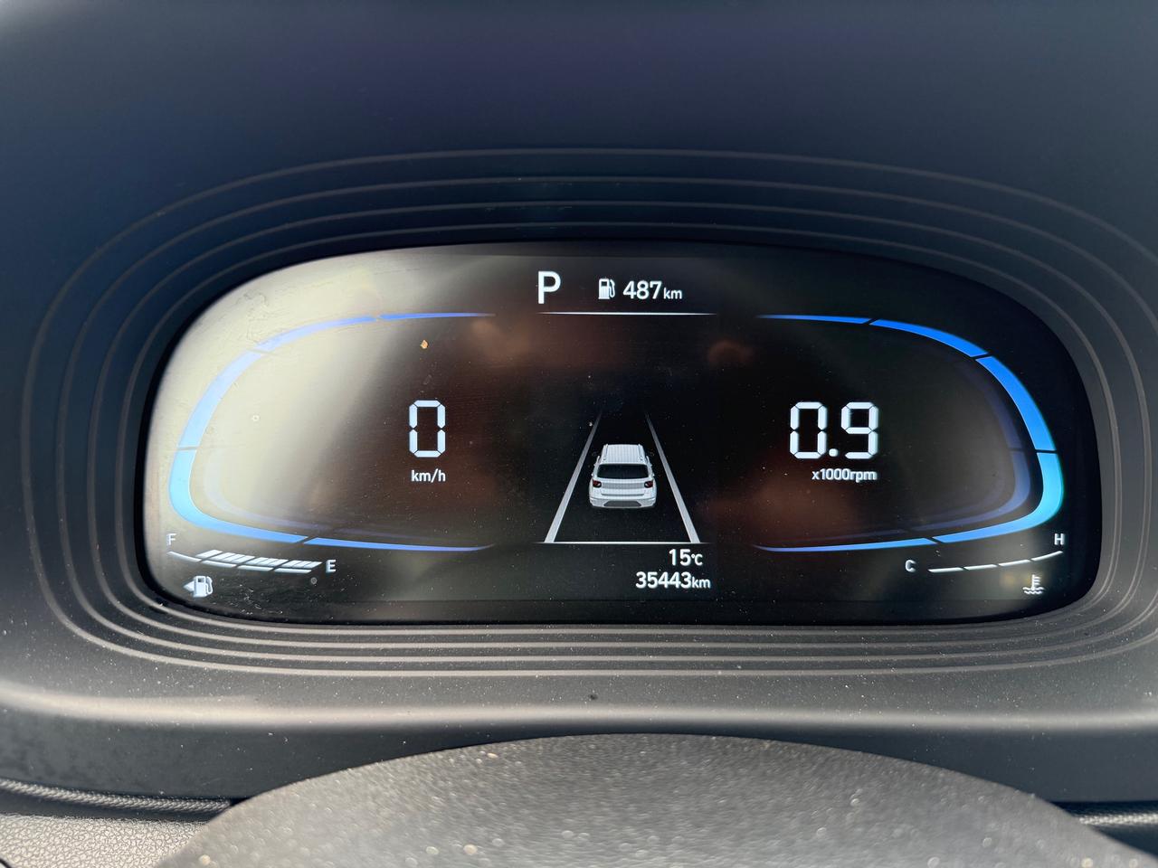 2025 Hyundai Venue Preferred Heated Steering And Seats ! Photo4