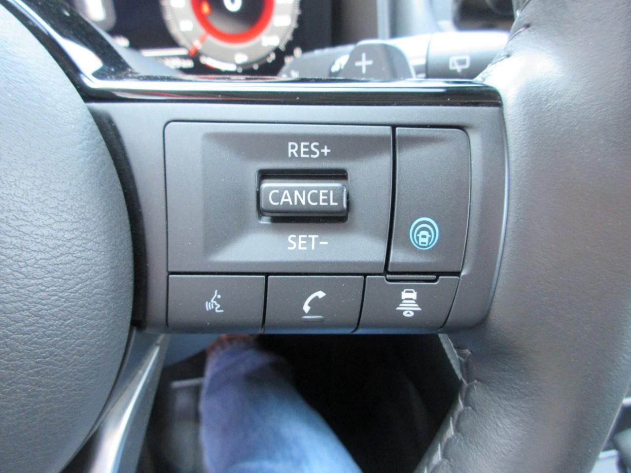 2023 Nissan Rogue Platinum Photo