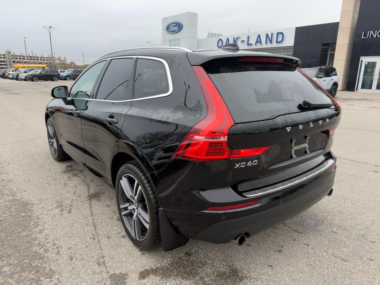 2021 Volvo XC60 T6 Momentum CLIMATE PK|CARPLAY|11 SVC RECORDS|NO ACCIDENTS Photo
