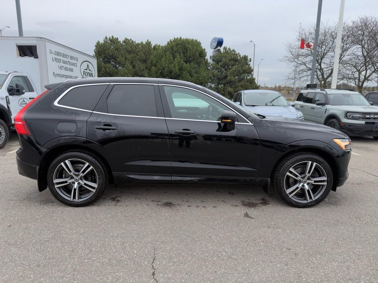2021 Volvo XC60 T6 Momentum CLIMATE PK|CARPLAY|11 SVC RECORDS|NO ACCIDENTS Photo