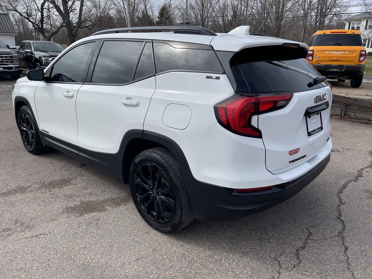 2021 GMC Terrain SLE Photo4
