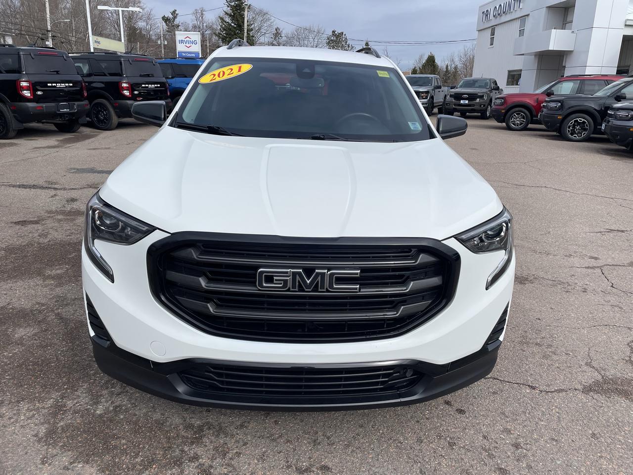 2021 GMC Terrain SLE Photo1