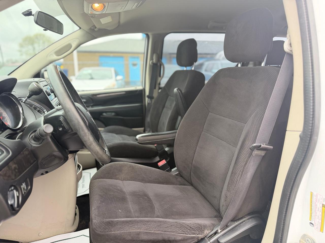 2015 Dodge Grand Caravan CANADA VALUE PACKAGE Photo