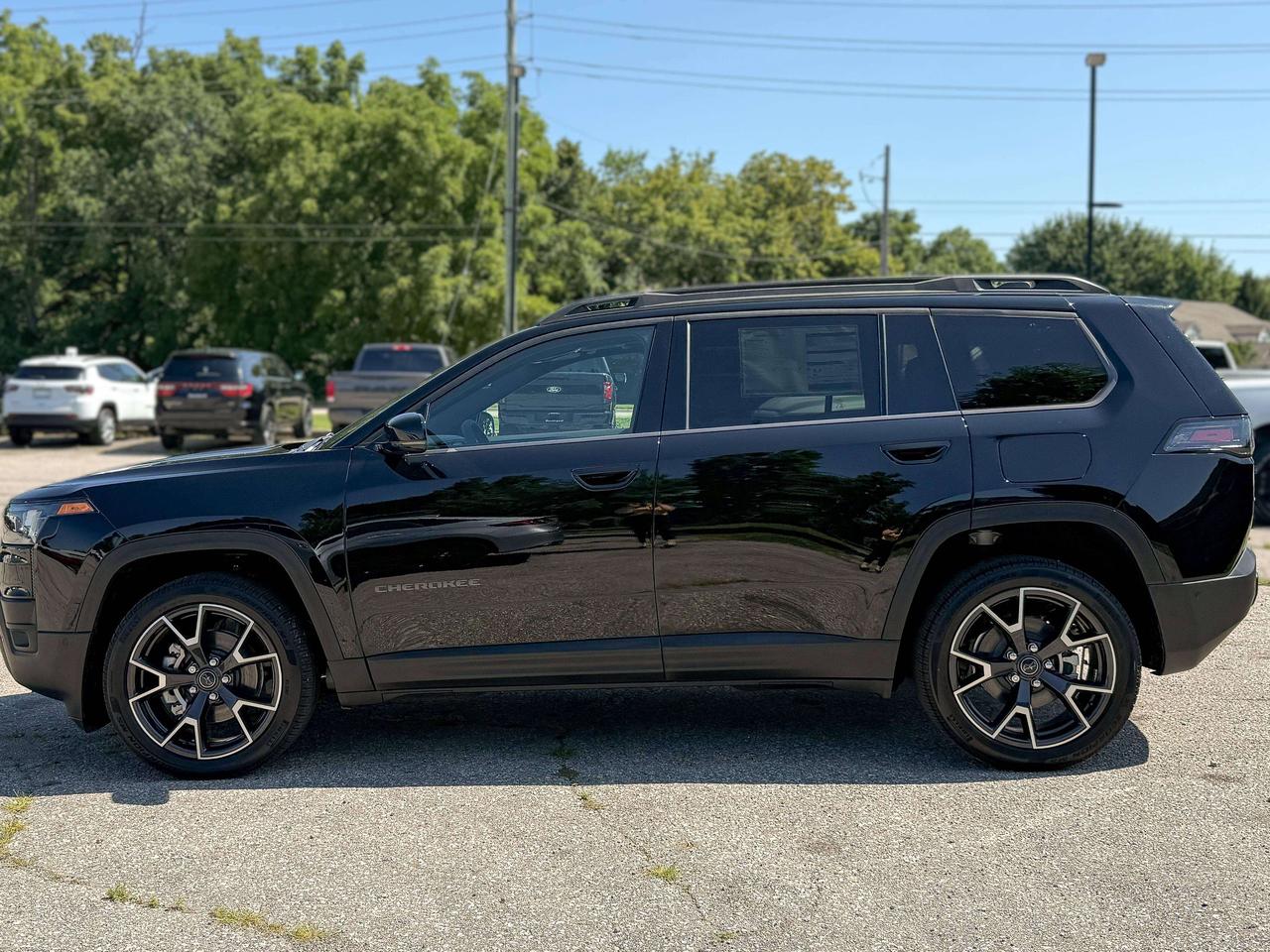 2026 Jeep Cherokee Overland 4x4 Photo