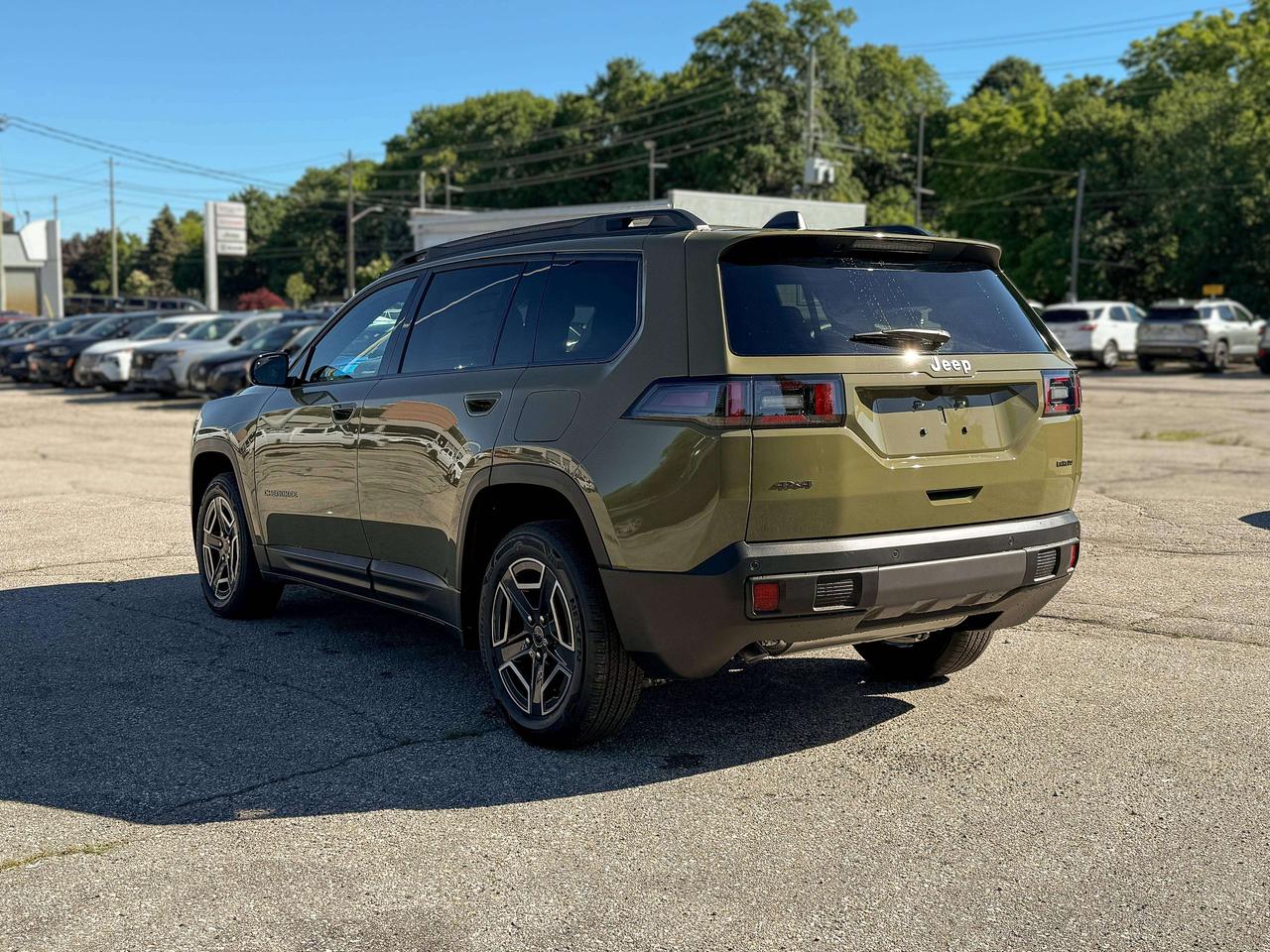 2026 Jeep Cherokee LAREDO 4x4 Photo