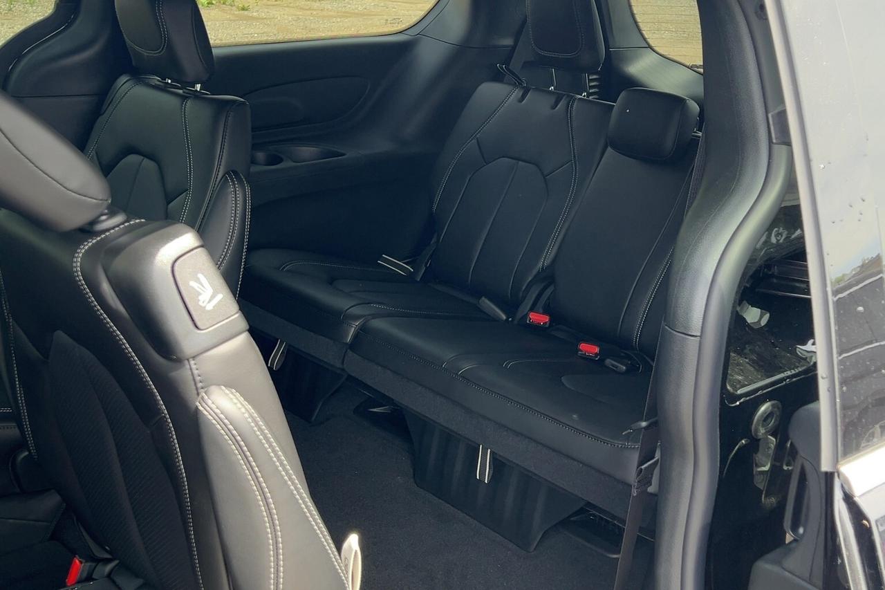 2027 Dodge Grand Caravan  Photo