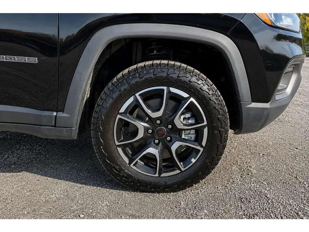 2026 Jeep Compass TRAILHAWK | Sun & Sound Grp | Leather | 4x4 Photo