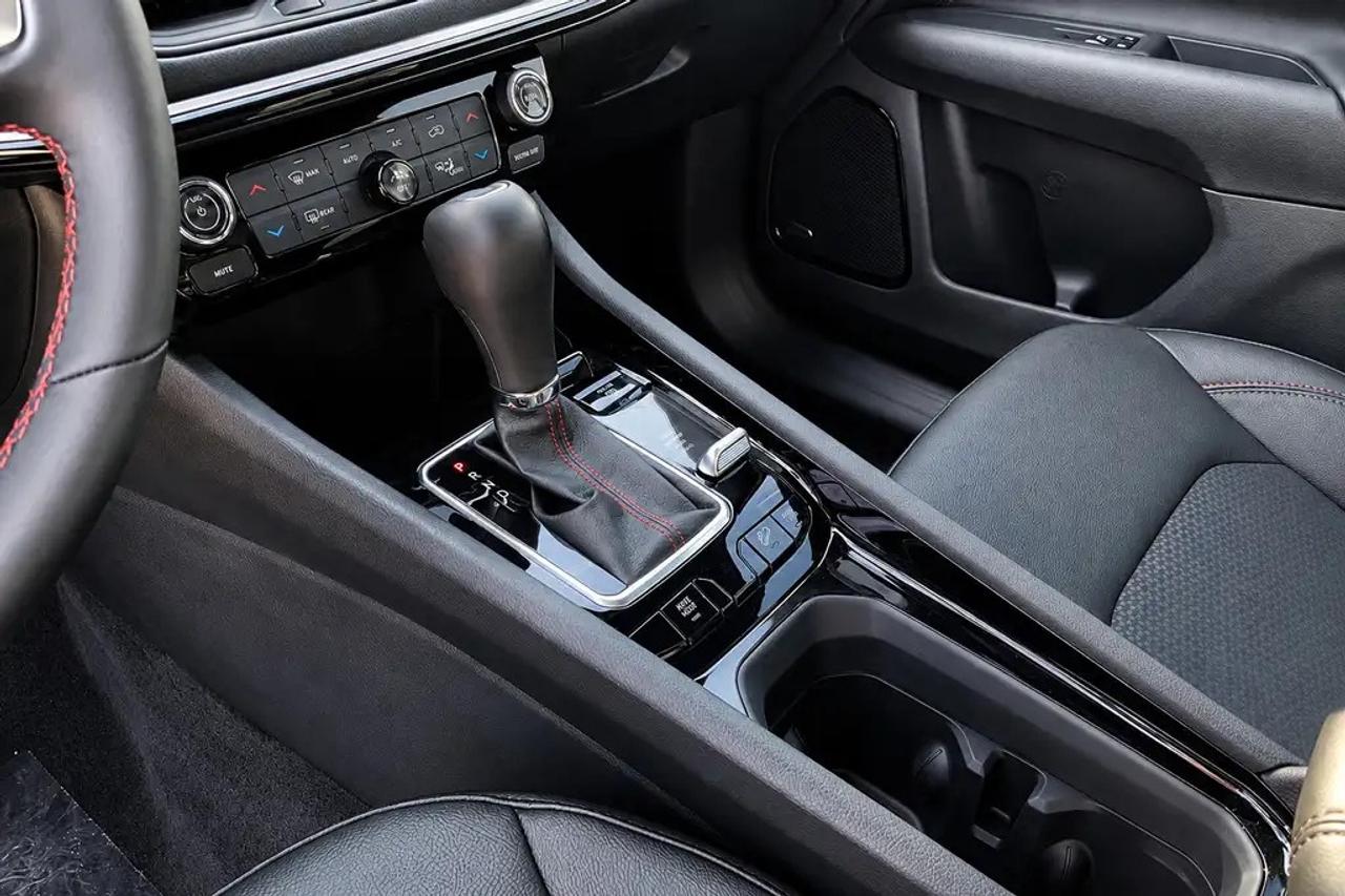 2026 Jeep Compass TRAILHAWK | Sun & Sound Grp | Leather | 4x4 Photo