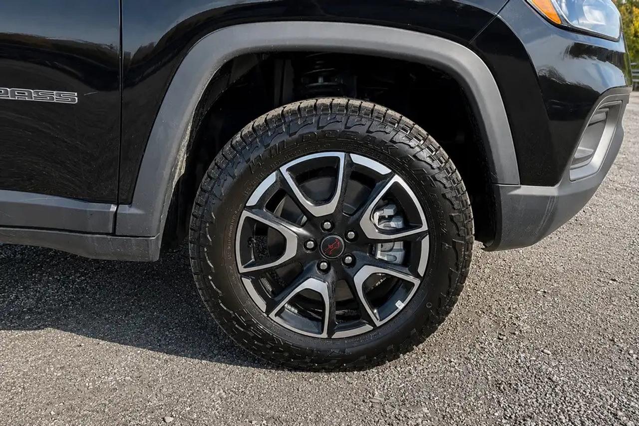 2026 Jeep Compass TRAILHAWK | Sun & Sound Grp | Leather | 4x4 Photo