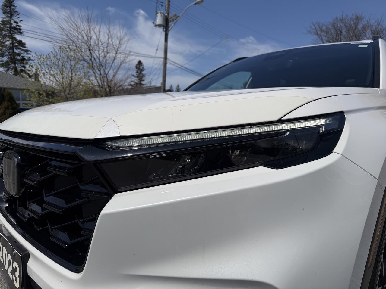 2023 Honda CR-V Hybrid Touring AWD Photo