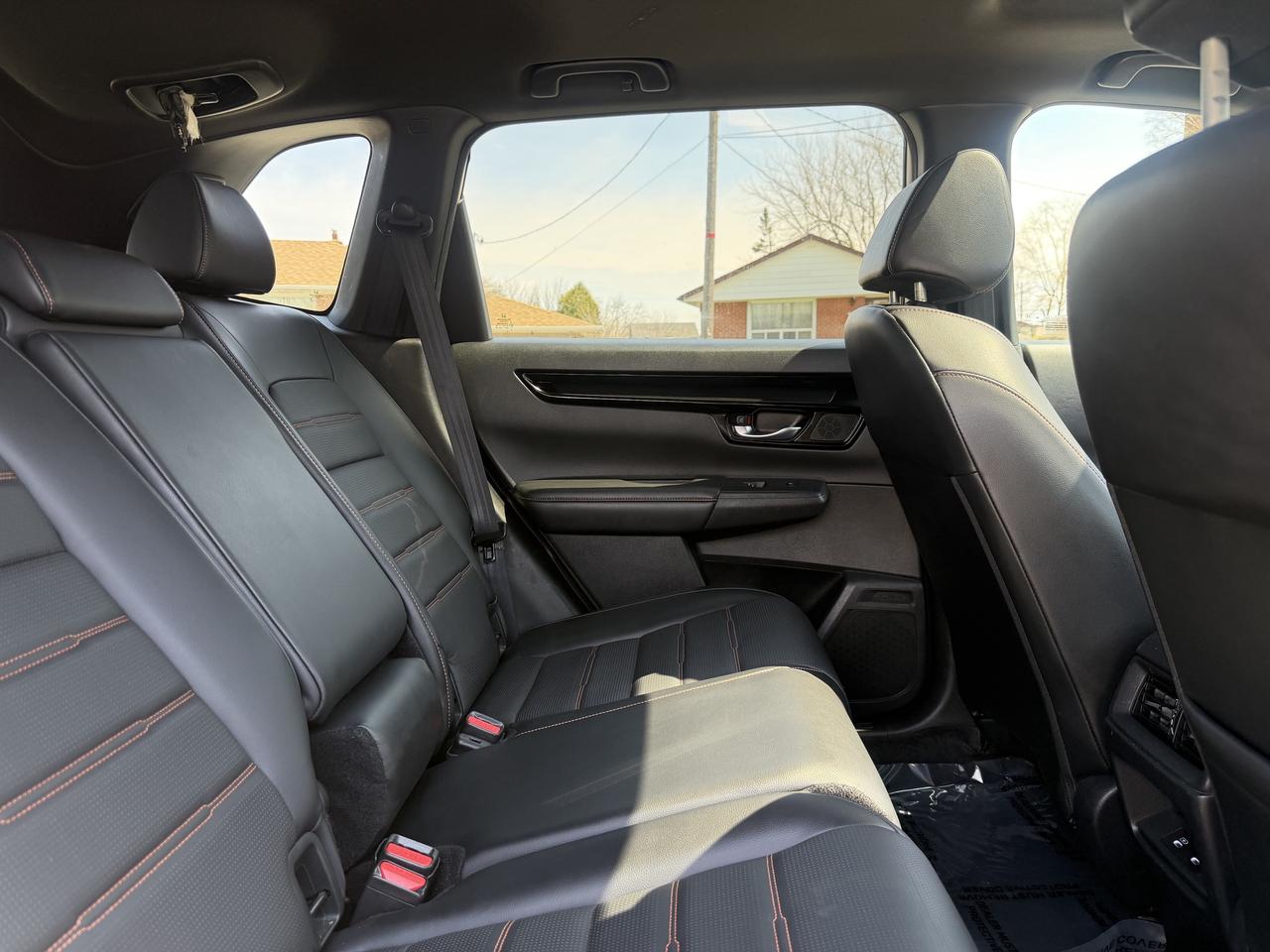 2023 Honda CR-V Hybrid Touring AWD Photo