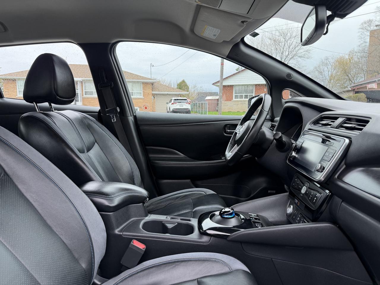 2018 Nissan Leaf SL Hatchback Photo