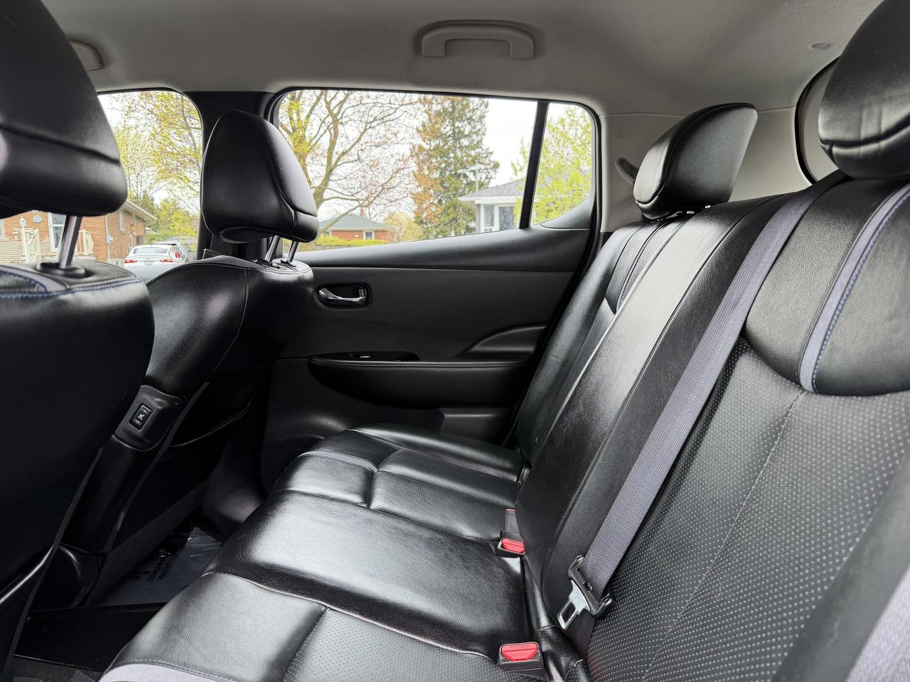 2018 Nissan Leaf SL Hatchback Photo
