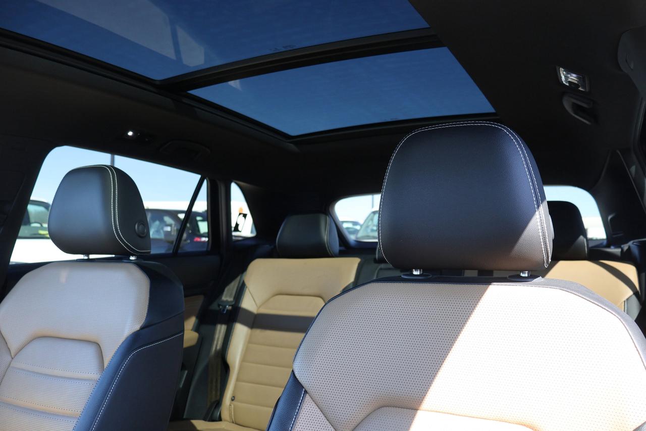 2023 Volkswagen Atlas Cross Sport Execline | | Nav System | Photo