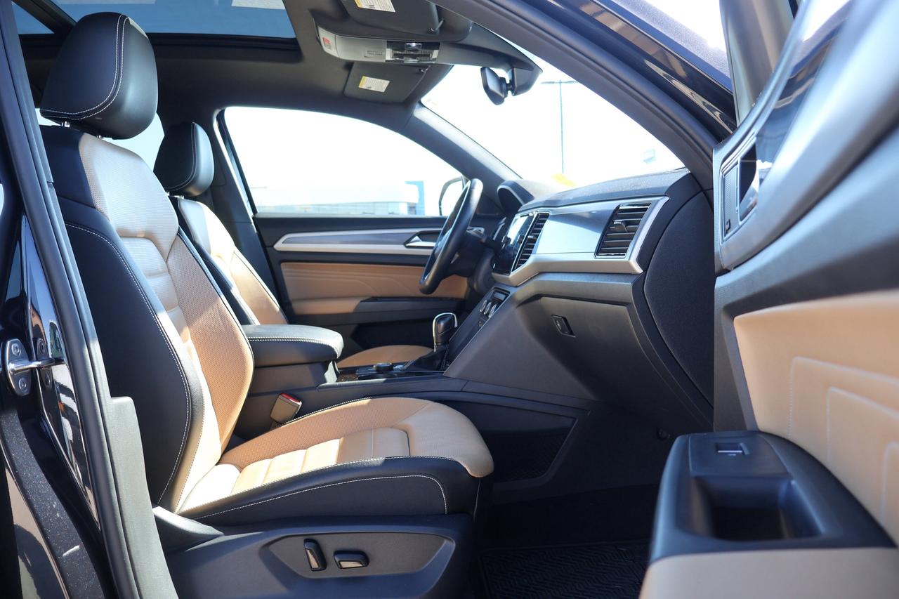 2023 Volkswagen Atlas Cross Sport Execline | | Nav System | Photo