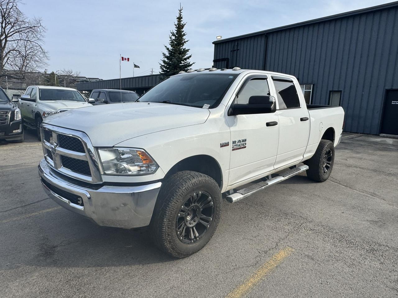 <p><span data-sheets-root=1>2018 RAM 2500 Heavy Duty 6.4L V8 Hemi. 4x4 Crew Cab, 6.4 Box, Power seats, Nav/Back-up cam, Bedliner. Accident Free!! </span></p><p><span data-sheets-root=1>&bull;All prices are exclusive of safety, licensing, fuel charges and HST&bull;Safety Certification is available at $599 for sedans/SUVs and $799 for trucks &bull;Dealer processing fees are $495 and include a 3 month warranty&bull;Financing and long term extended warranty options are also available. Save with Finance! Special Finance Price is the listed price. (All special finance prices are firm). Any warranty included with the vehicle is only applicable with a Safety Standards Certificate. &bull;This vehicle is located at our Burlington dealership at&nbsp;<strong>3455 Landmark Rd, Burlington</strong>. Please reach out for more details.</span></p>
