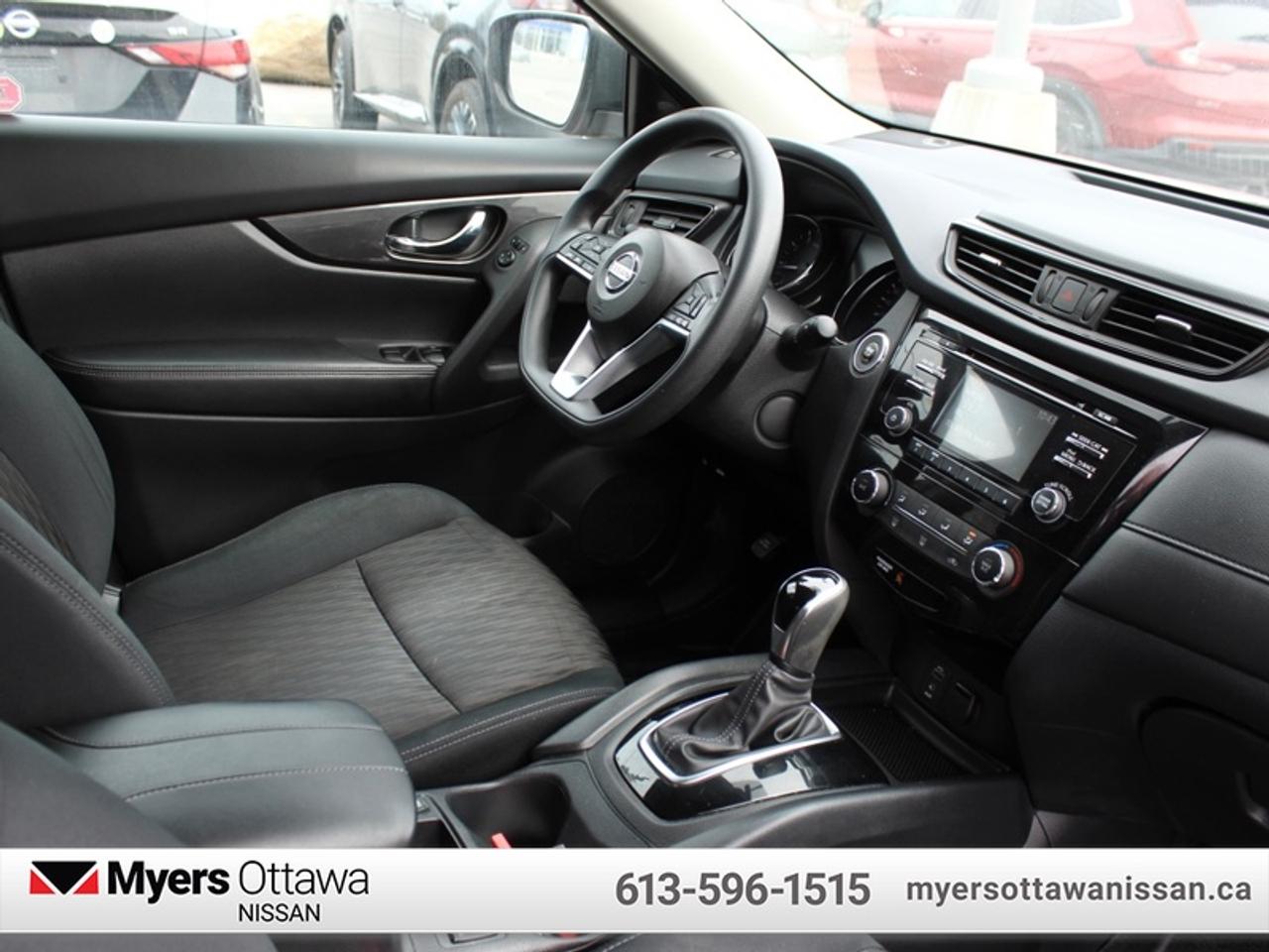 2017 Nissan Rogue SV  - Heated Seats -  Remote Start Photo