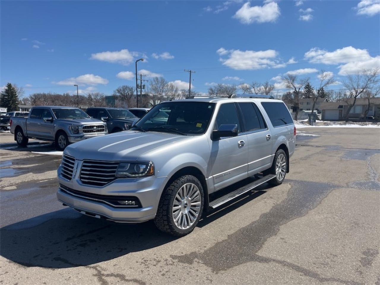 2017 Lincoln Navigator L Select  - Navigation Photo4