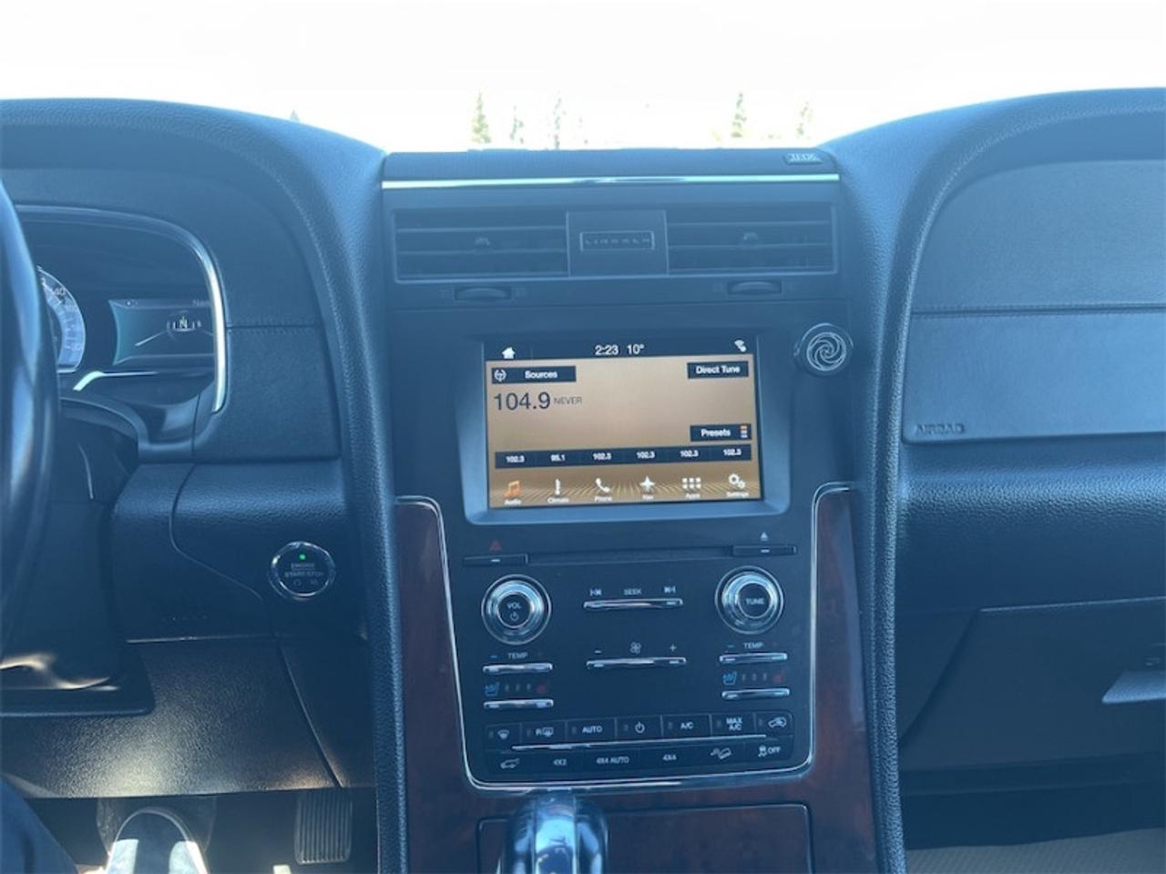2017 Lincoln Navigator L Select  - Navigation Photo5