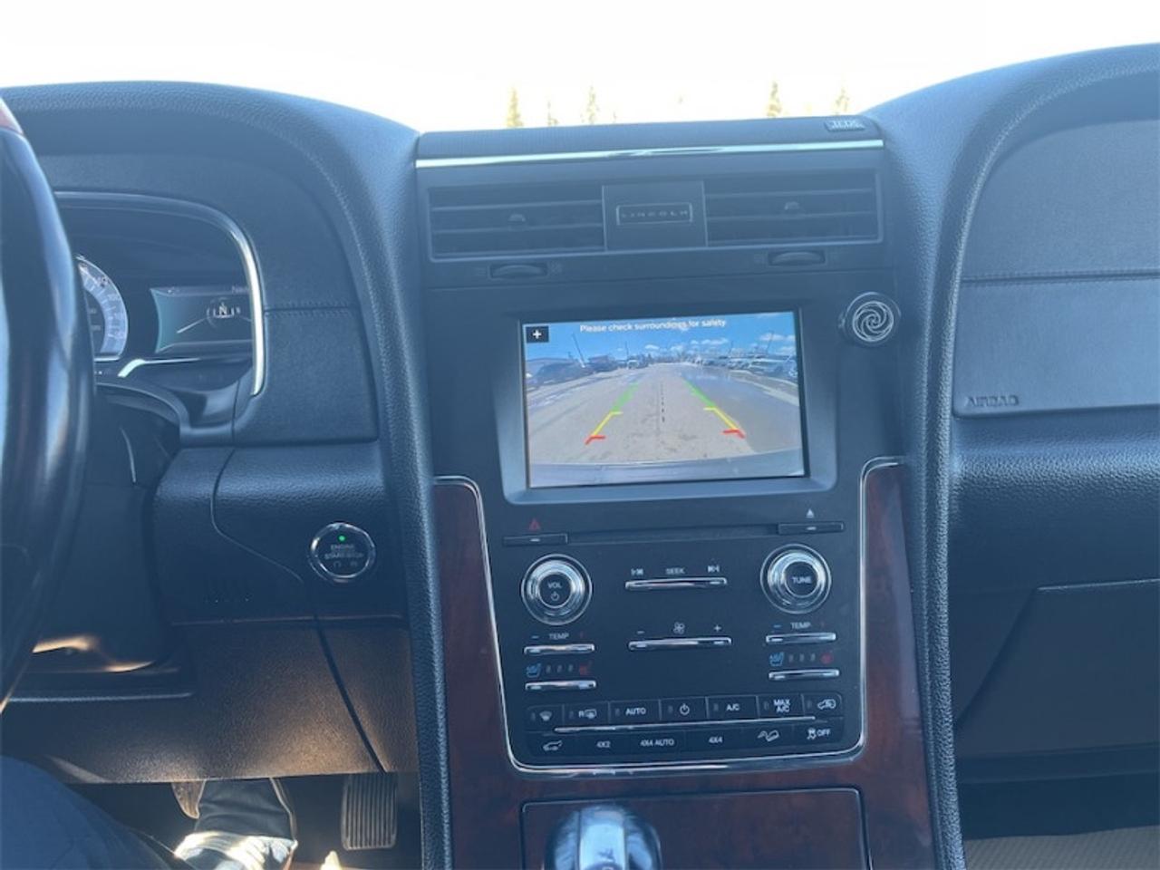 2017 Lincoln Navigator L Select  - Navigation Photo5