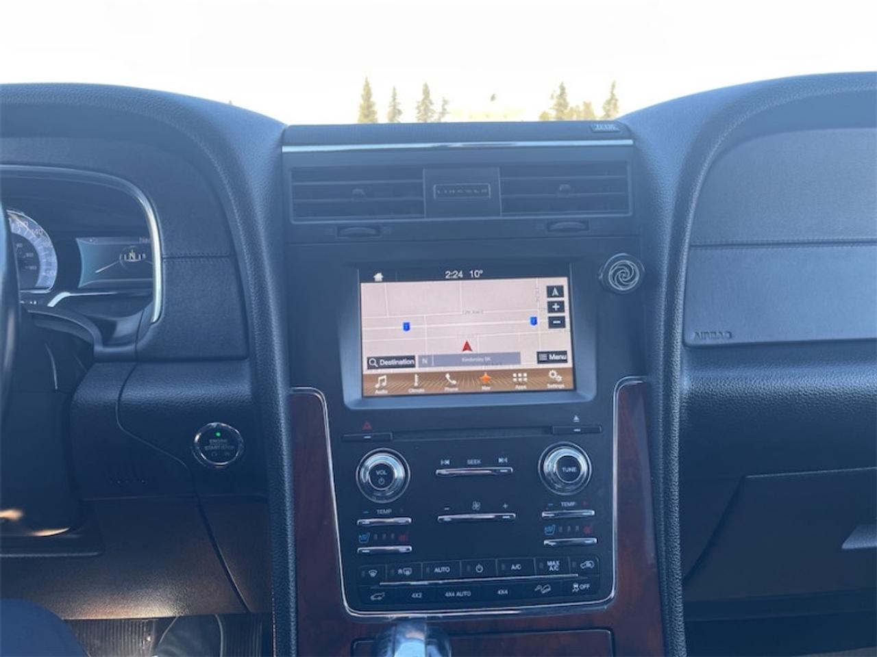 2017 Lincoln Navigator L Select  - Navigation Photo5