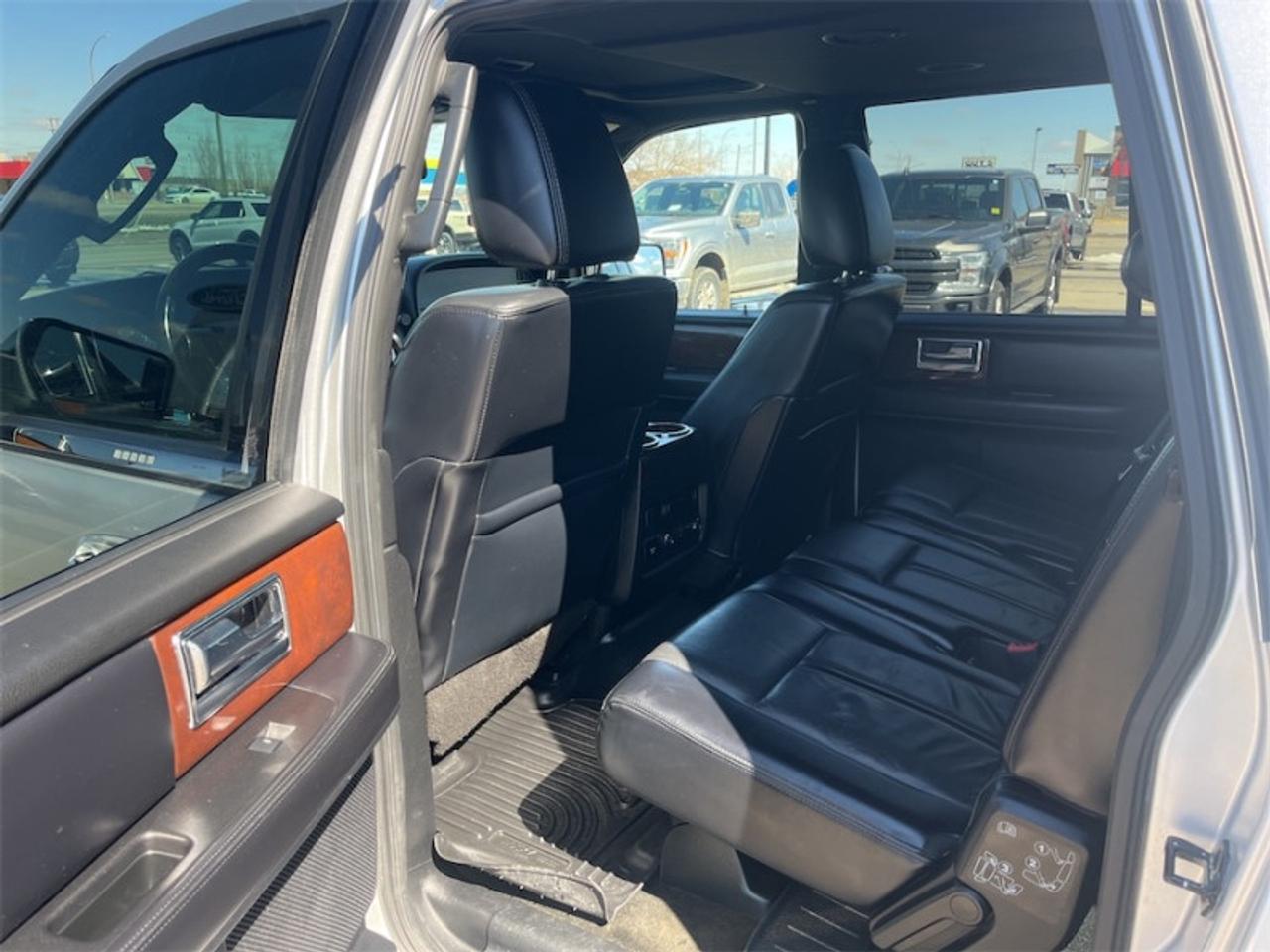 2017 Lincoln Navigator L Select  - Navigation Photo5