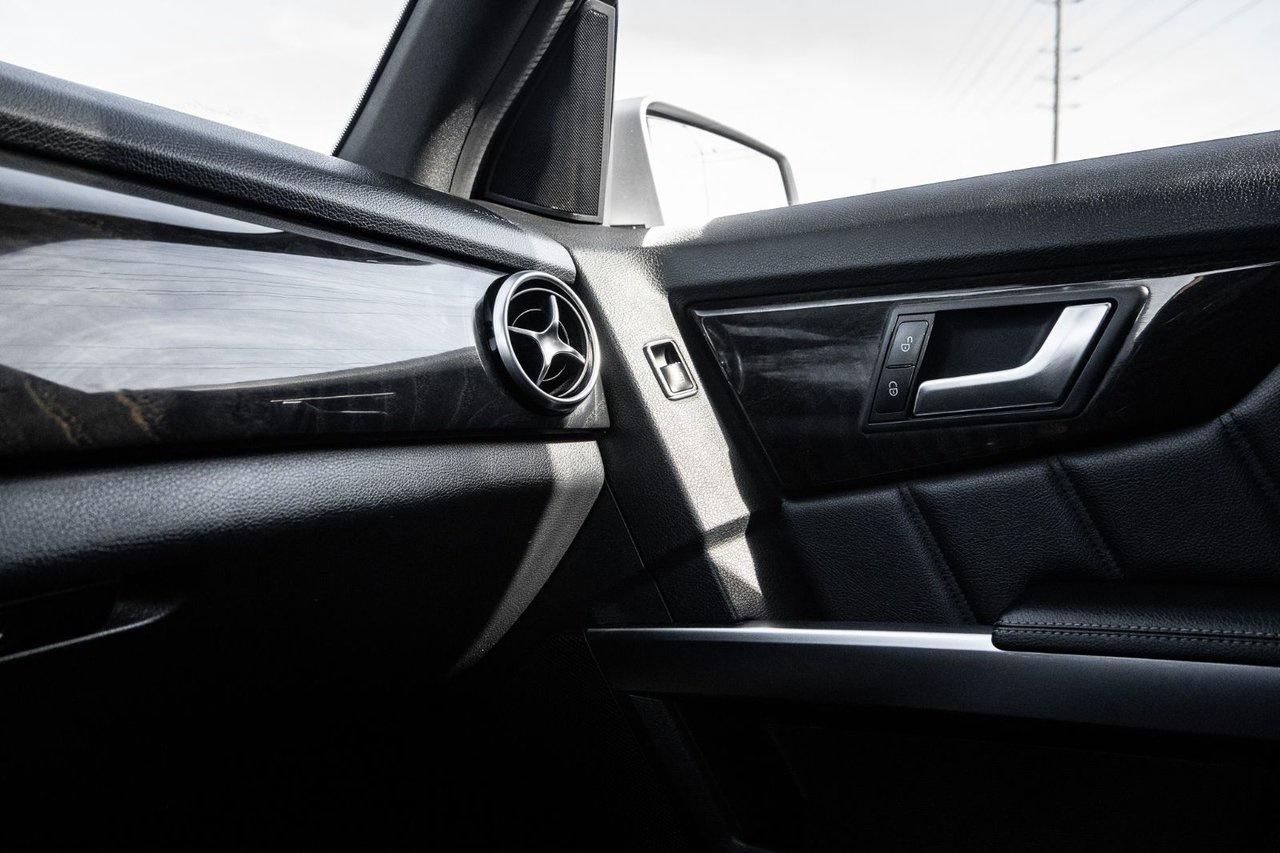 2015 Mercedes-Benz GLK-Class GLK 250 BlueTEC Photo