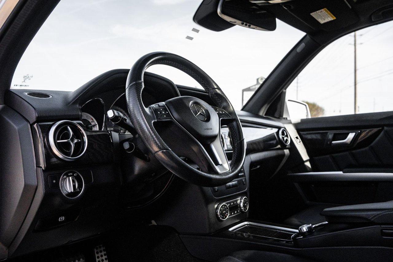 2015 Mercedes-Benz GLK-Class GLK 250 BlueTEC Photo