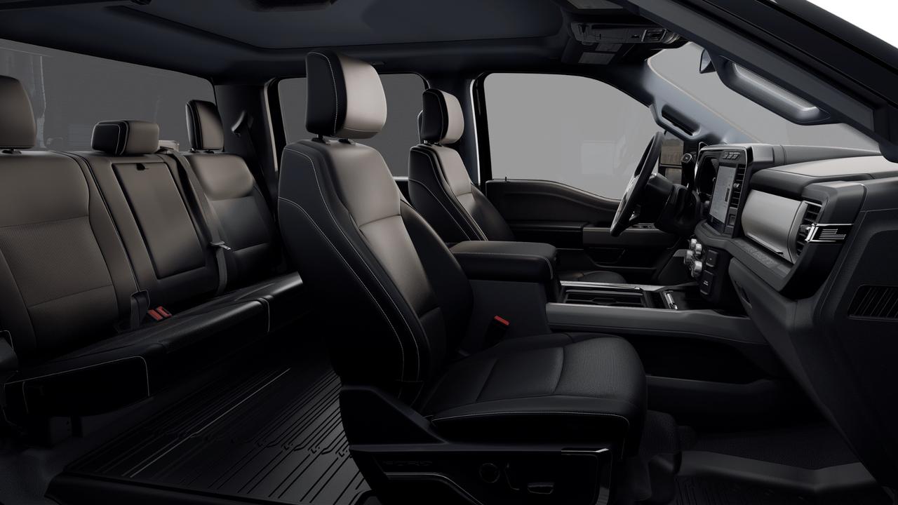 2024 Ford F-250 Super Duty SRW Lariat Photo2