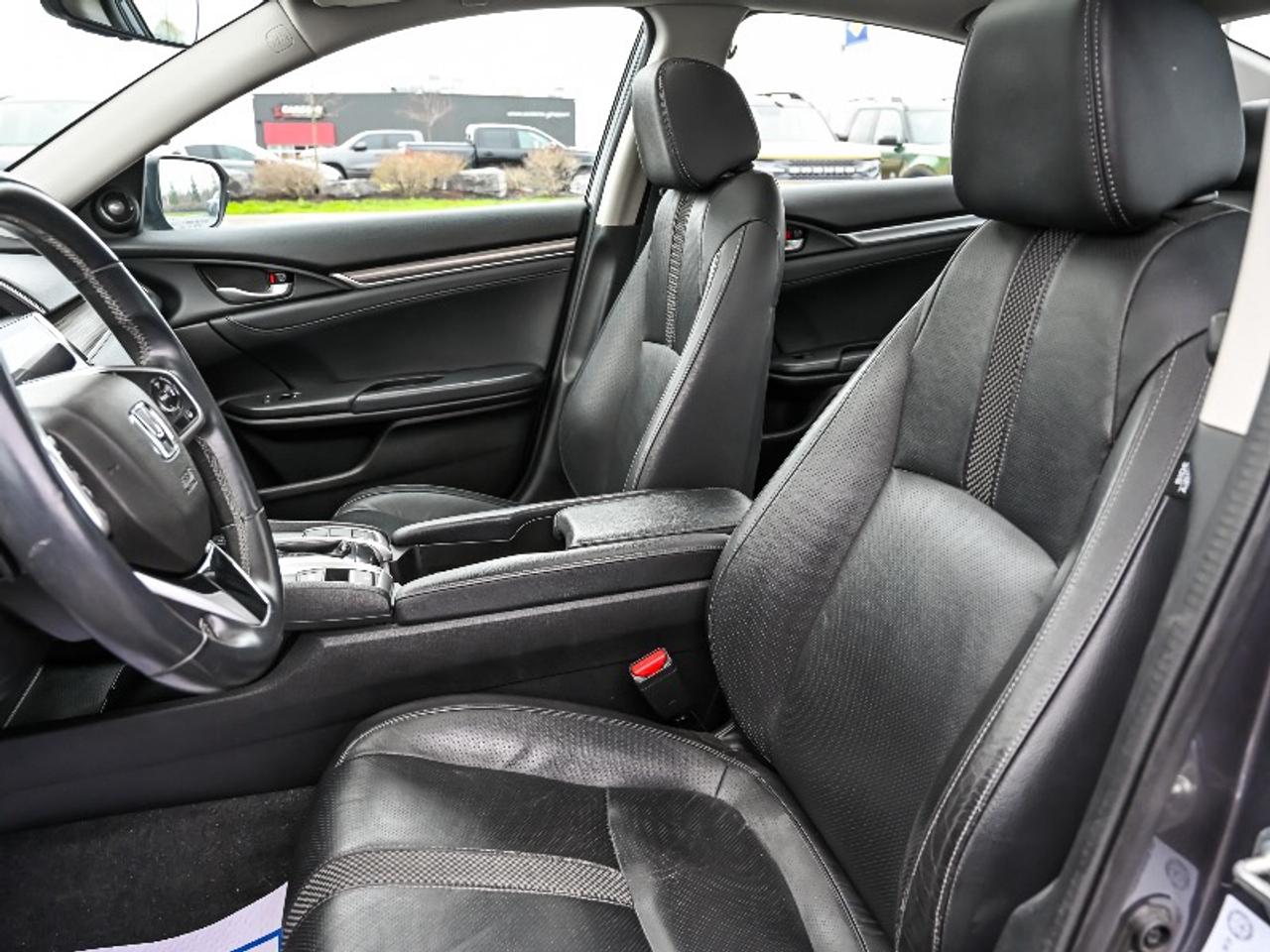 2020 Honda Civic Sedan Touring Photo