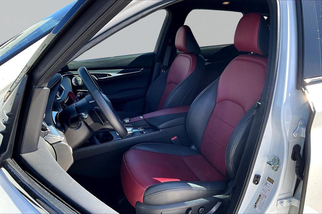 2025 Infiniti QX50 sport Photo