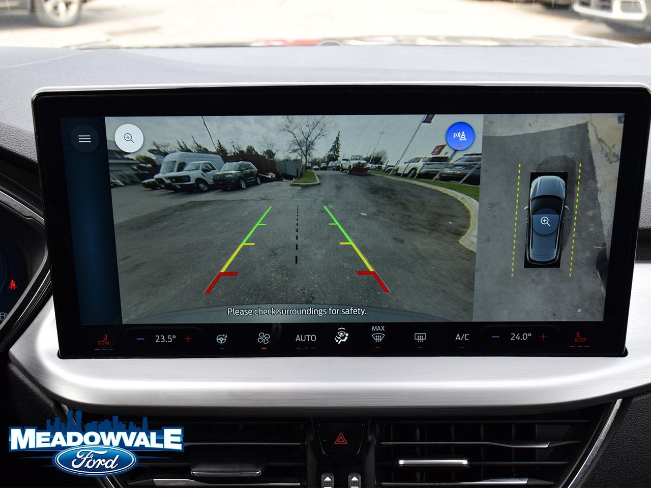 2024 Ford Escape Platinum Photo