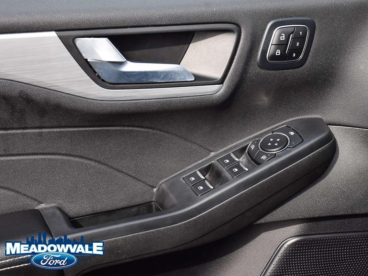 2024 Ford Escape Platinum Photo