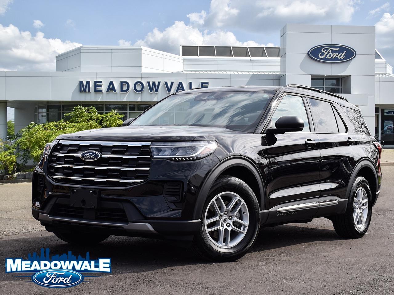 2025 Ford Explorer Active Photo