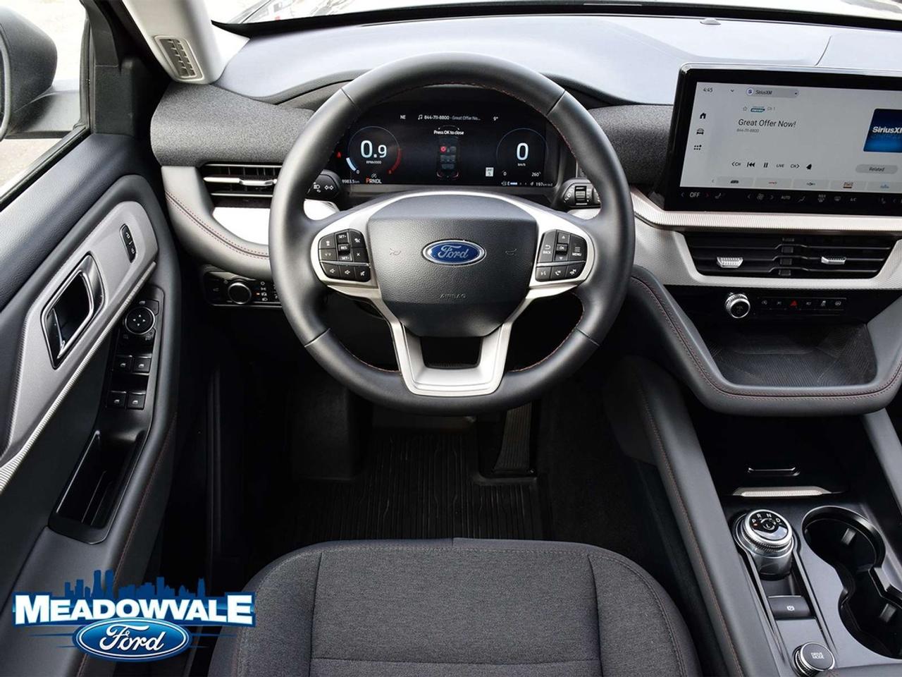 2025 Ford Explorer Active Photo