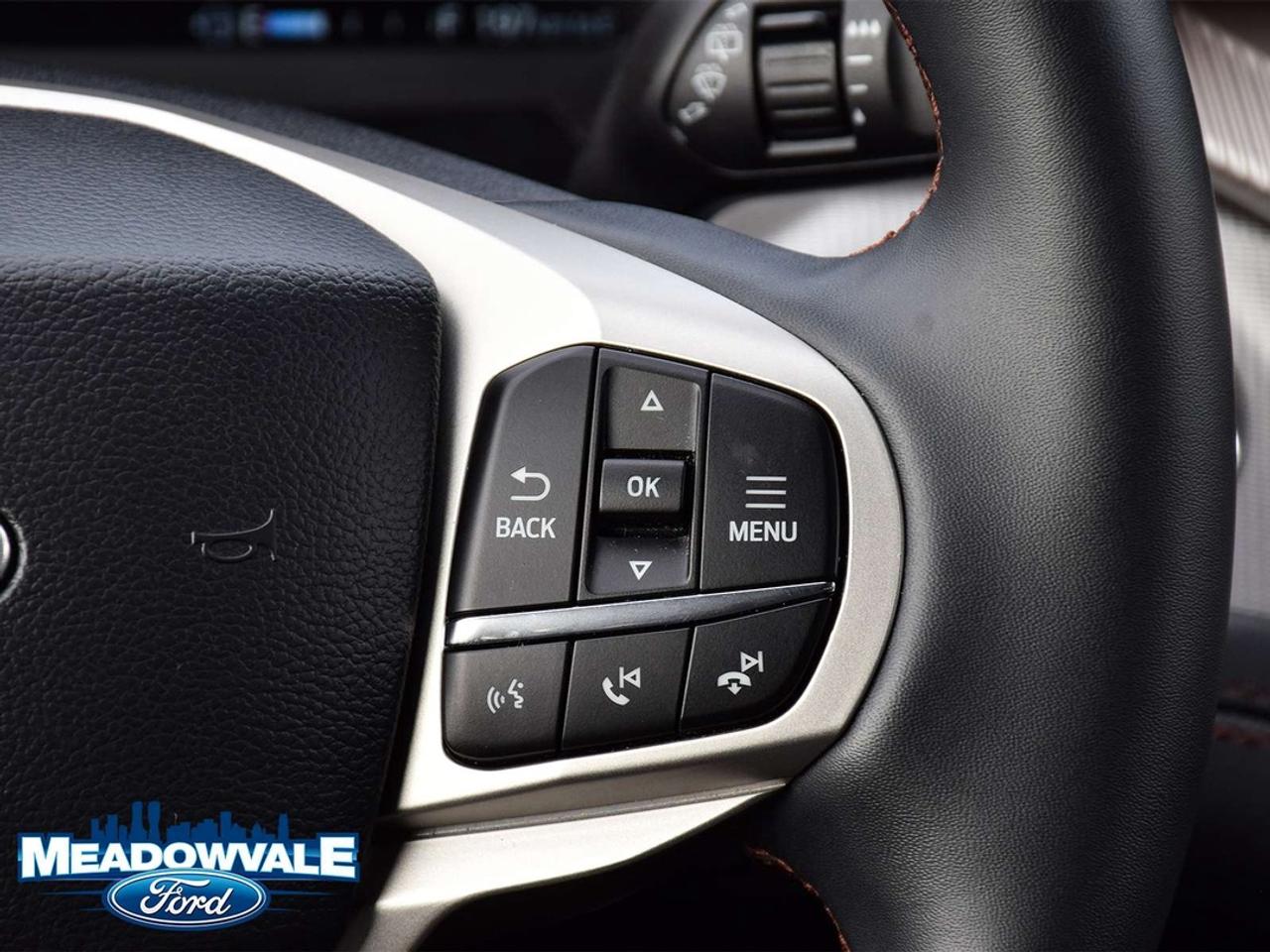 2025 Ford Explorer Active Photo