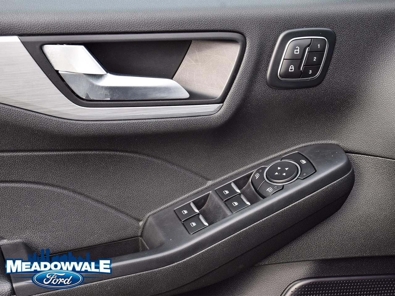 2024 Ford Escape Platinum Photo